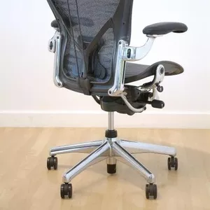 Aeron,  Polished Aluminum. Herman Miller офисное кресло