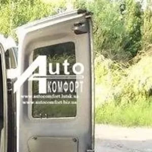 Заднее стекло (распашонка правая) с электрообогревом Fiat Doblo 2000-