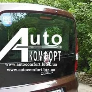 Установка заднего автостекла (ляда) на Fiat Doblo 2010-