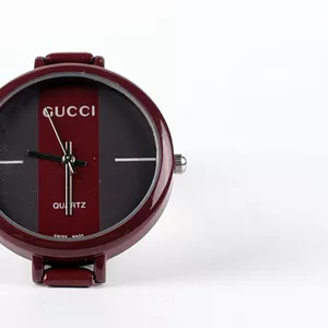 Часы женские GUCCI  