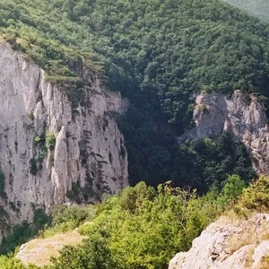 Отдых в Крыму летом,  зимой,  весной,  осенью.