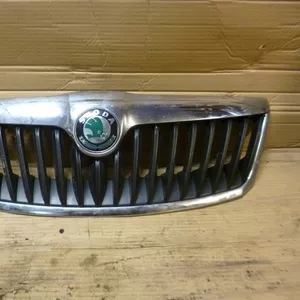 Хром капота Skoda Octavia A5 Шкода Октавия 08р 1Z0853651 C