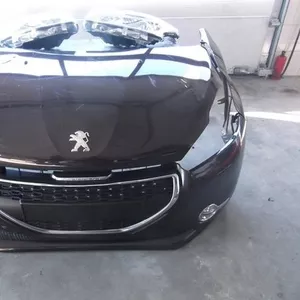 Peugeot 208 запчастини 