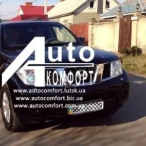 Лобовое стекло на Nissan Pathfinder R51/Navara D40/Frontier/X-Terra (В