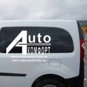 Сплошное окно,  левое на автомобиль Renault Kangoo 08- (Рено Кангу)