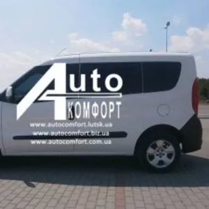 Передний салон,  левое окно на Fiat Doblo 2010- {original} (Фиат Добло 