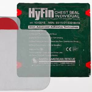 Наклейка на грудь при прострельных ранениях Hyfin Chest Seal