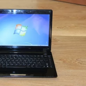 Стильный,  красивый нетбук Asus Eee PC 1201K