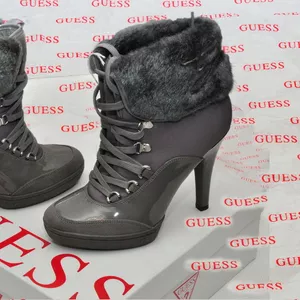 Продам женские ботинки GUESS. Весна-осень. Новые.