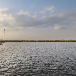 Продам дом на широком разливе реки,  со своим причалом. Новосёловка. 