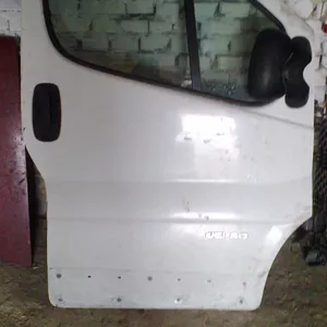 Продам оригинальную пассажирскую дверь Opel Vivaro Renault Trafic