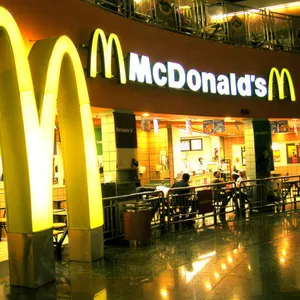 Работники в McDonald’s (Польша)