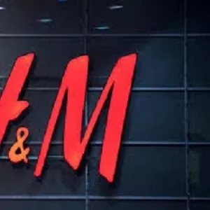 Работники на склад брендовой одежды H&M (Польша)