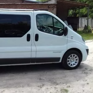 Пассажирские перевозки на комфортабельном микроавтобусе RENAULT Trafic