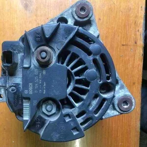 Б/у генератор Renault Megane 2,  8200122976,  0124525028 Bosch , 150 А,  