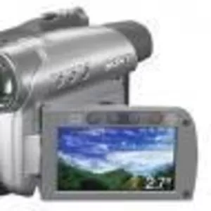 Продам цифровую видеокамеру Canon MV920